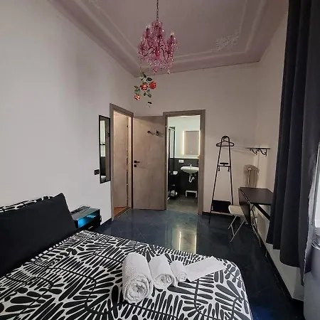 Smart Working Private Bathroom5 Min To The Sea Waterfront Gasthof Genua